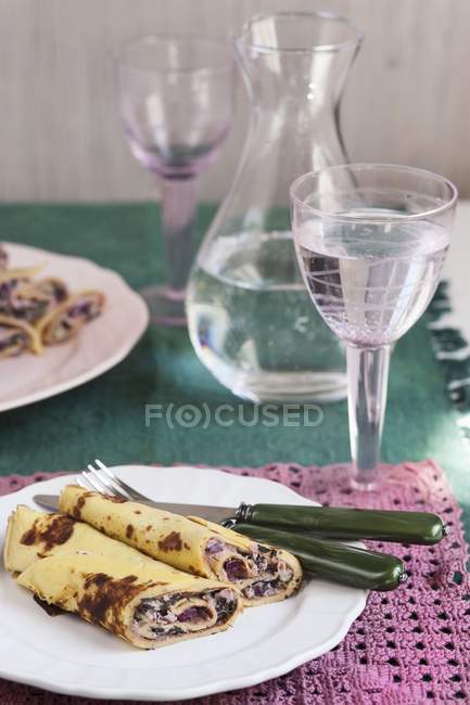 Pancakes with beetroot filling — Stock Photo