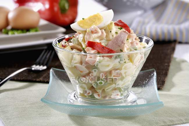 Vegetable salad with eggs — Stock Photo