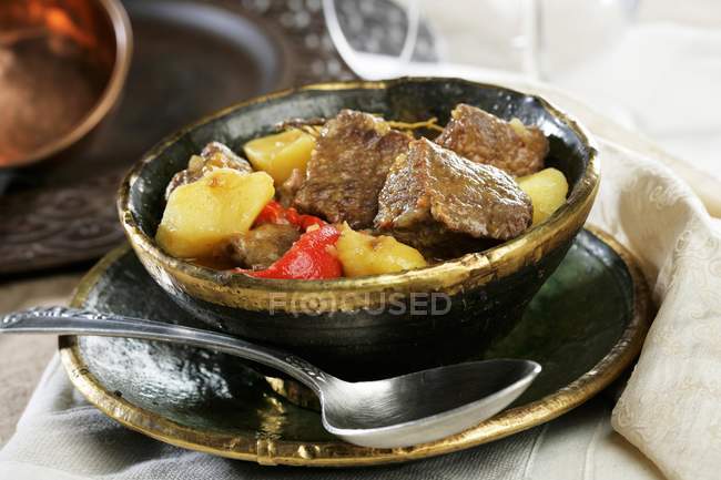 Veal goulash with peppers — Stock Photo