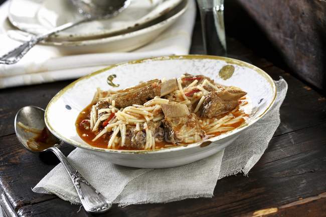 Pork ribs with noodles — Stock Photo