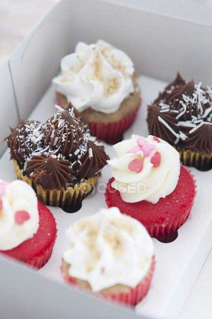 Surtido mini cupcakes - foto de stock