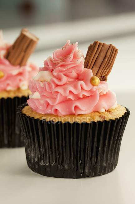 Cupcake alla vaniglia fiocco — Foto stock