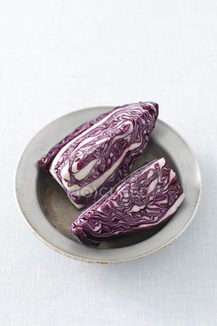 Quarters of red cabbage — Stock Photo