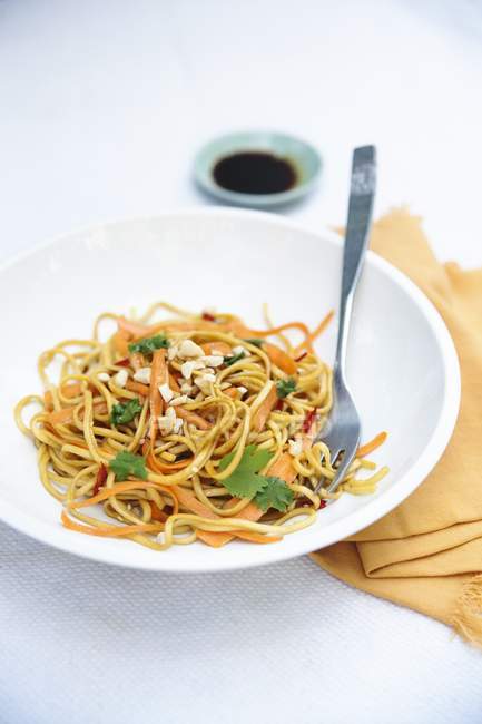 Спагетти с овощами — стоковое фото