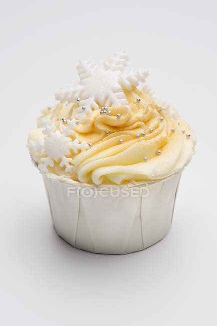 Cupcake mit Zuckerguss verziert — Stockfoto