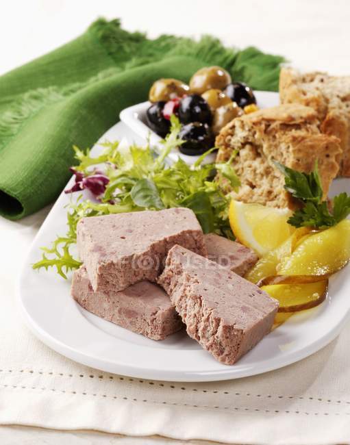 Meat paste with lettuce — Stock Photo
