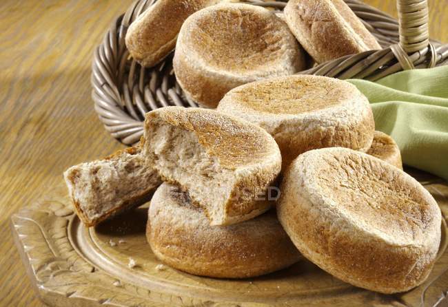 English muffins made with wholemeal flour — Stock Photo