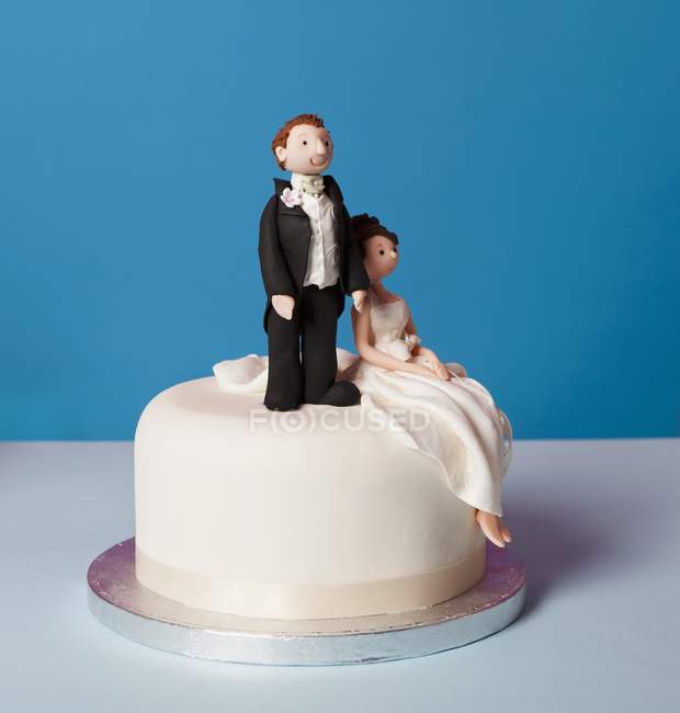 Маленький свадебный торт — стоковое фото