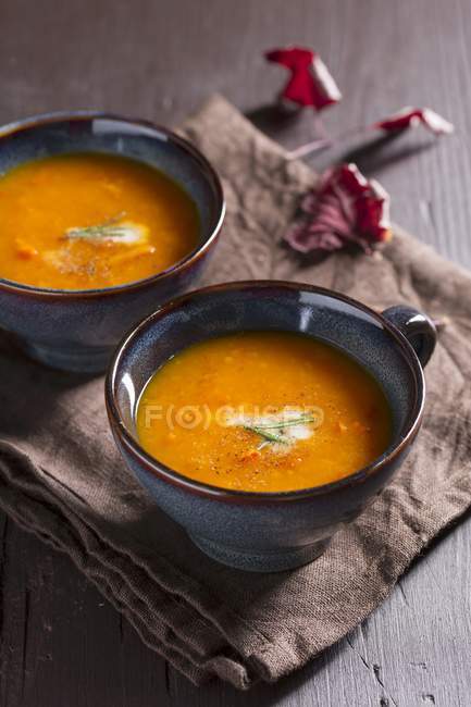 Tazze di zuppa di zucca — Foto stock