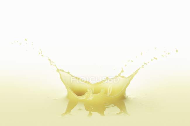 Zitronensaft mit Spritzer — Stockfoto