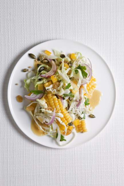 Cabbage and sweetcorn salad — Stock Photo