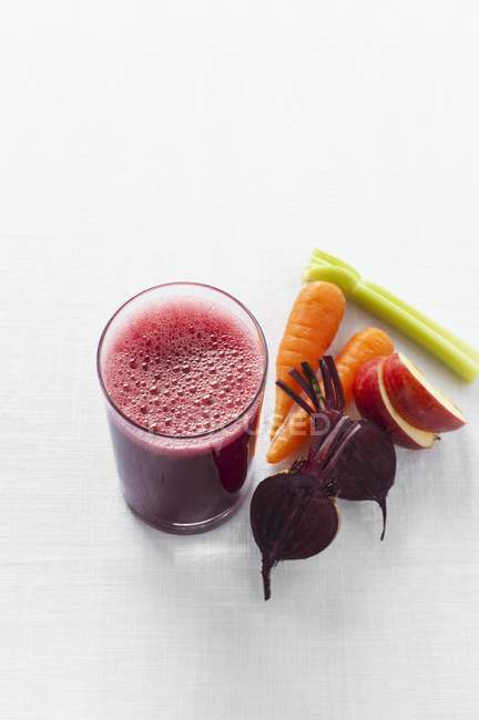 Smoothie with beetroot in glass — Stock Photo