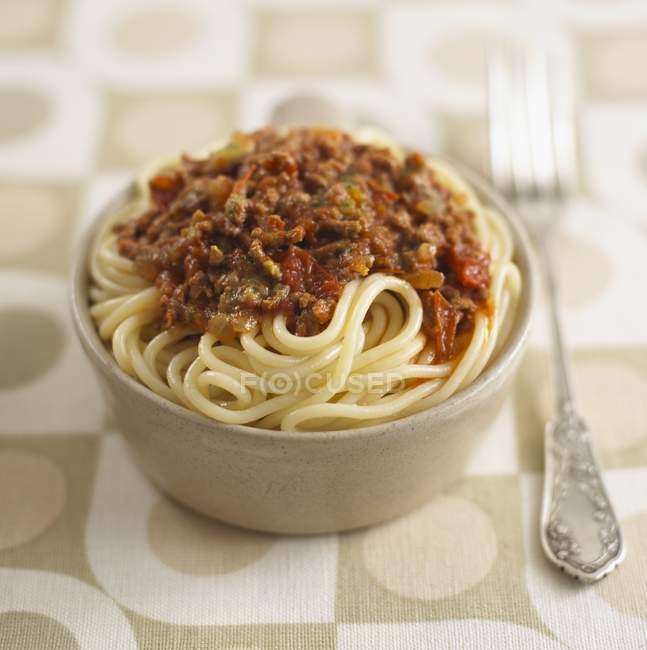 Espaguetis Pasta boloñesa - foto de stock