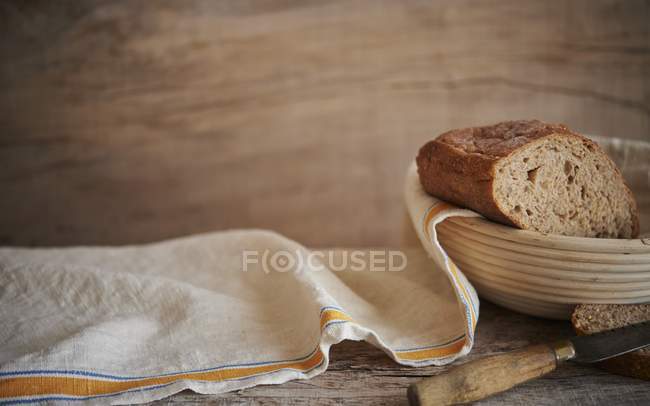 Pão artesanal fresco — Fotografia de Stock