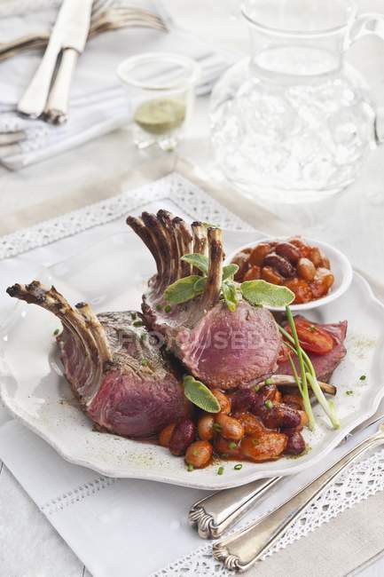 Roasted Lamb chops with assorted beans — Stock Photo