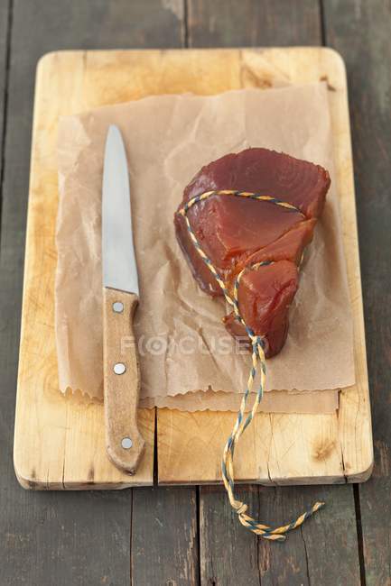 Geräucherter Thunfisch — Stockfoto