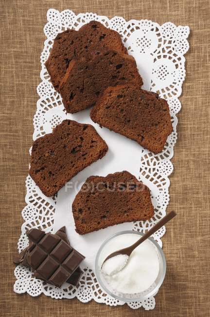 Slices of chocolate cake — Stock Photo