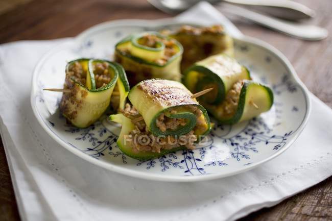 Courgette rolls with meat — Stock Photo