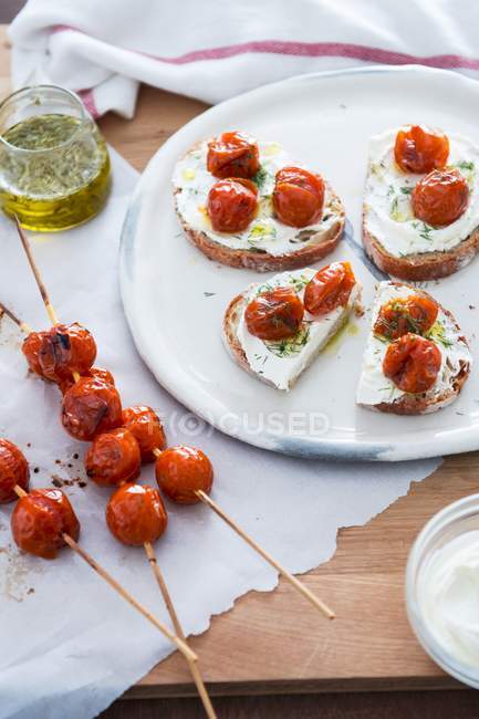 Roasted cherry tomatoes — Stock Photo