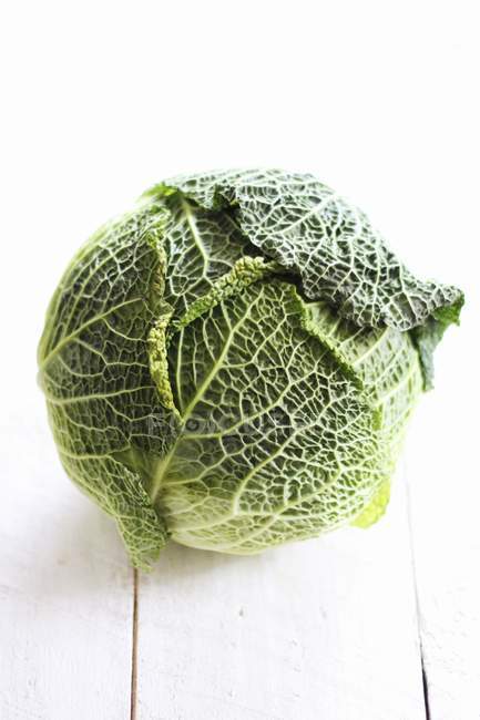 Head of fresh cabbage — Stock Photo