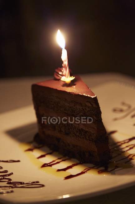 Fatia de bolo de chocolate — Fotografia de Stock