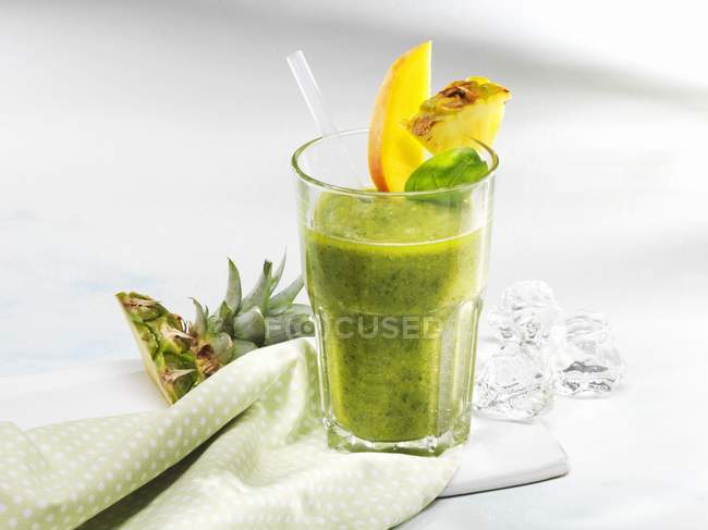 Pinach smoothie in glass — Stock Photo