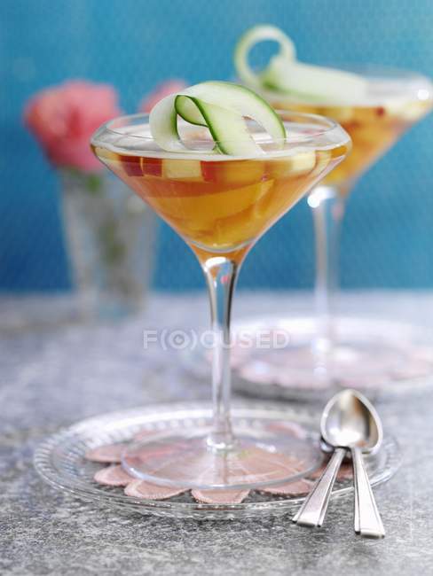 Jelly with Pimms and fruit — Stock Photo
