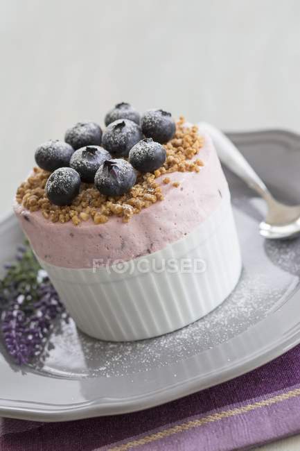 Closeup view of lavender parfait with blueberries — Stock Photo