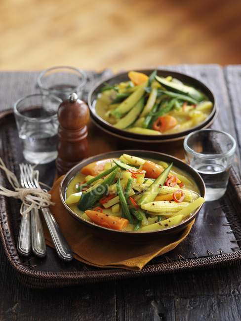 Stew with spring vegetables — Stock Photo