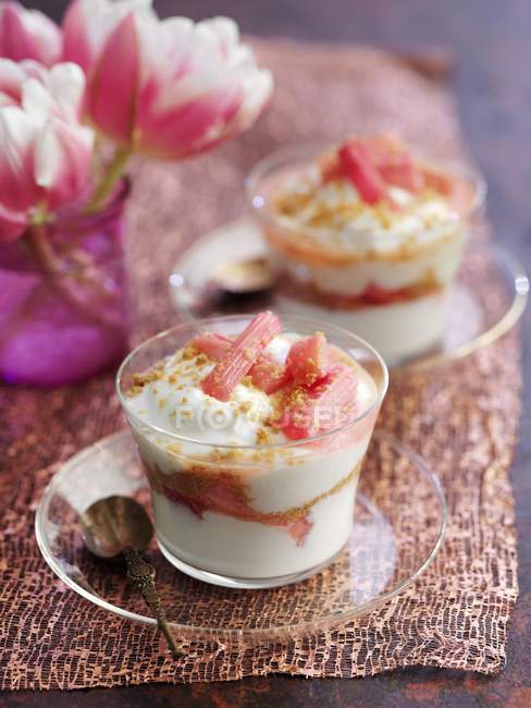 Ice cream with rhubarb — Stock Photo