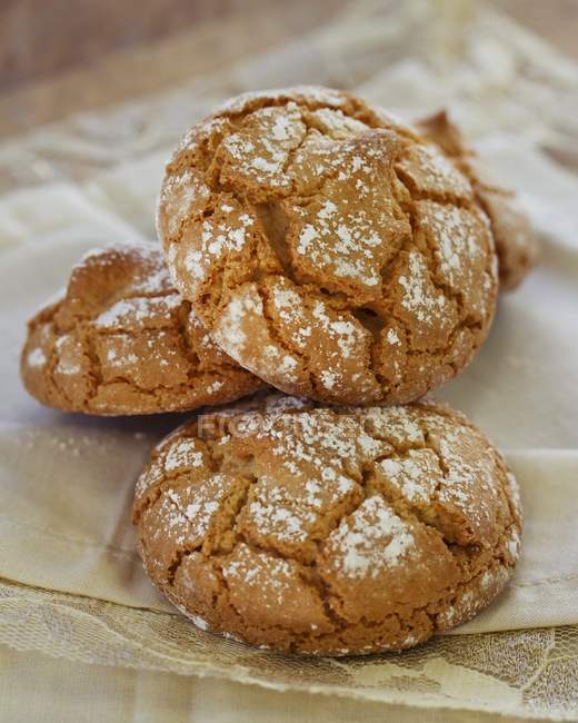 Biscoitos de canela e mel — Fotografia de Stock