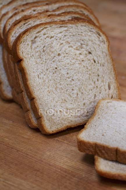 Fatias de pão branco — Fotografia de Stock