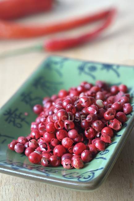 Bowl of red peppercorns — Stock Photo