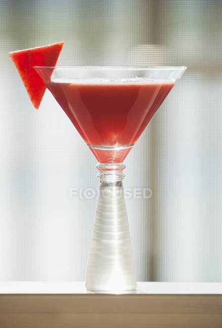 Margarita-Cocktail mit Wassermelonenscheibe — Stockfoto