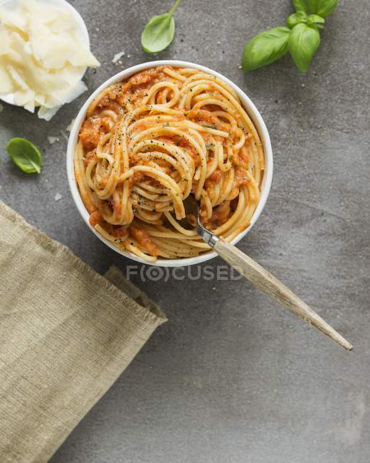 Pâtes al pomodoro à la sauce tomate — Photo de stock