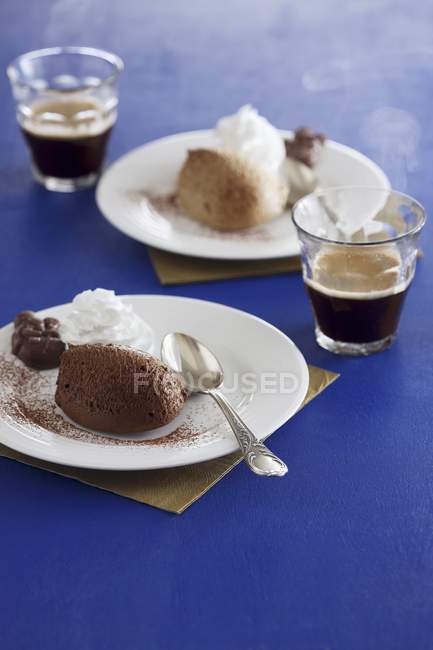 Chocolate Mousse served with espresso — Stock Photo