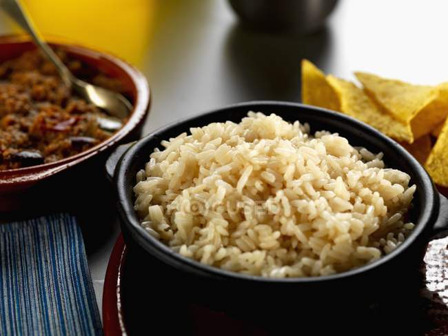 Варёный длинный рис — стоковое фото
