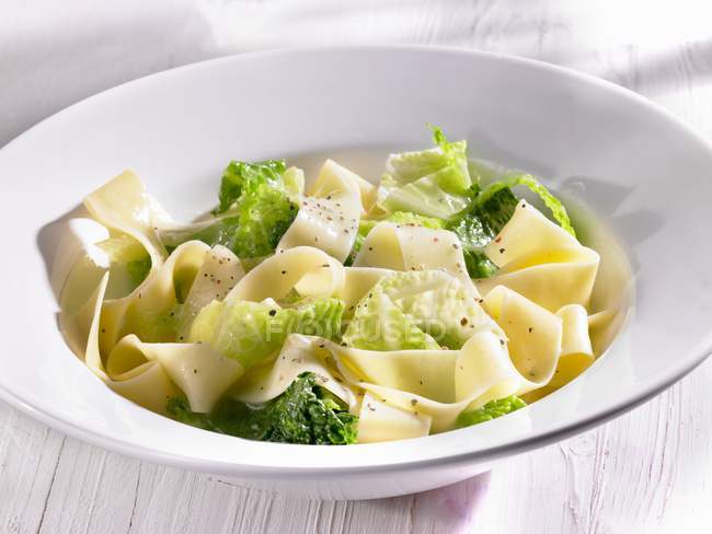 Pappardelle pasta with savoy cabbage — Stock Photo