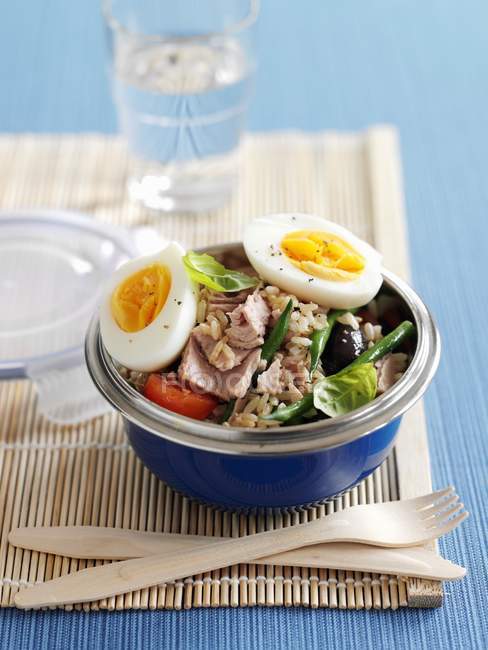 Salad nicoise with rice — Stock Photo