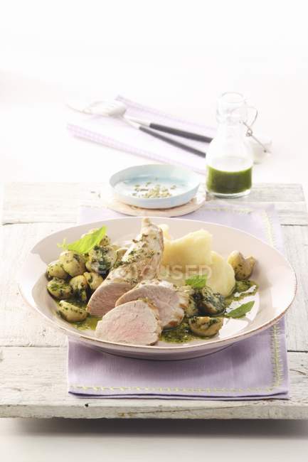 Veal fillet with potatoes — Stock Photo