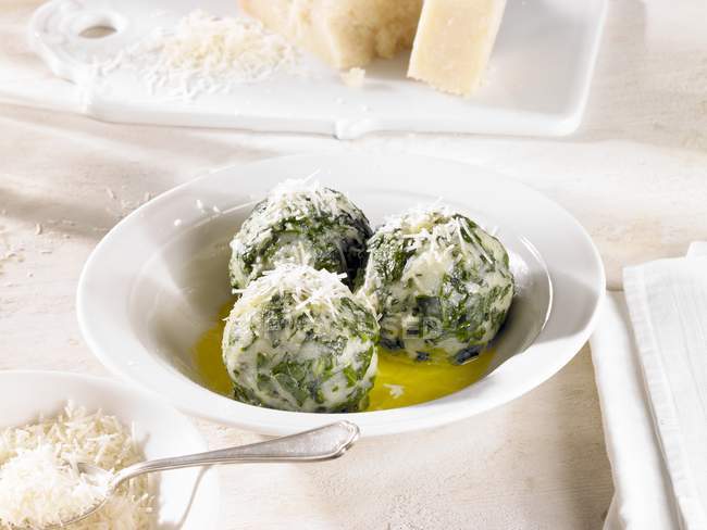Spinach dumplings with Parmesan — Stock Photo