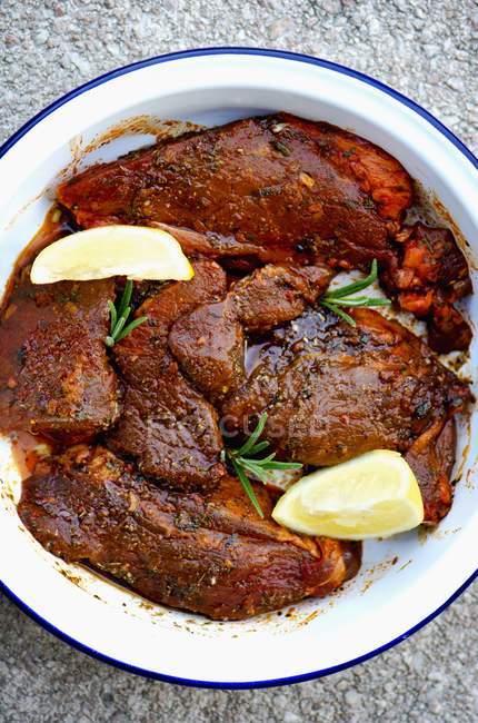Lamb in a spicy marinade — Stock Photo