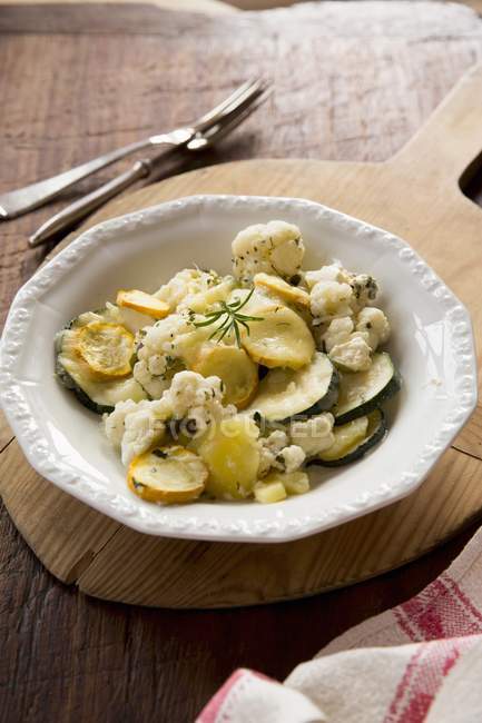 Portion of courgette and cauliflower bake — Stock Photo