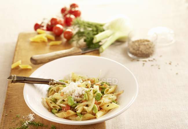 Penne pasta with fava beans — Stock Photo