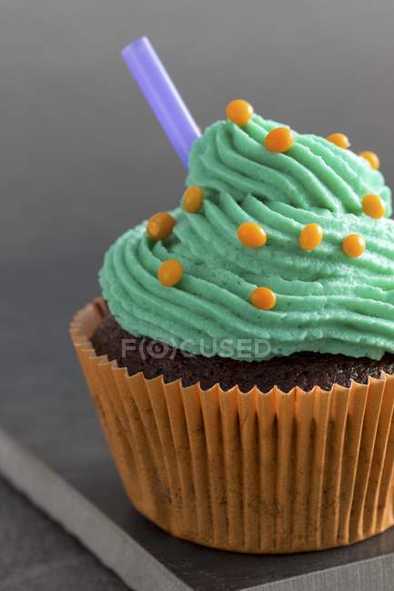 Chocolate cupcake for Halloween — Stock Photo