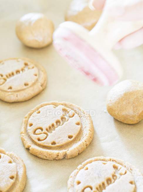 Biscuits à la cardamome non cuits — Photo de stock