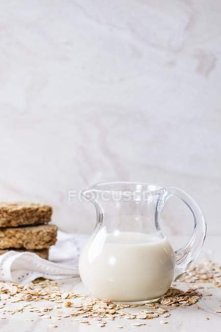 Cruche de lait d'avoine — Photo de stock
