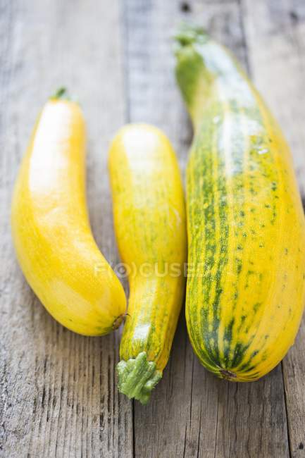 Fresh Yellow courgettes — Stock Photo