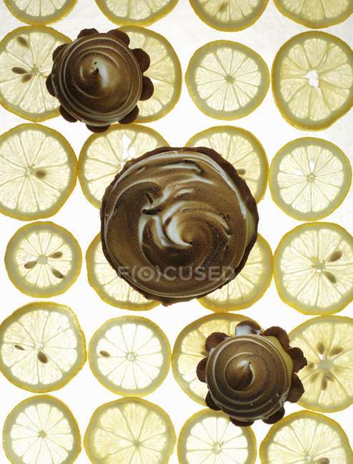 Lemon mousse tart with meringue — Stock Photo