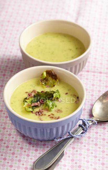 Brussels sprout soup in bowls — Stock Photo